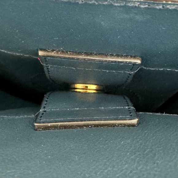 GUCCI Women's Blue Rajah Ny Yankees Large Suede & Leather Tote - Picture 8 of 15